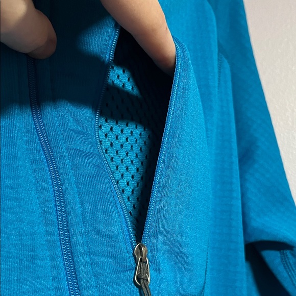 Patagonia Men's Vibrant Blue Performance Jacket - Picture 4 of 13